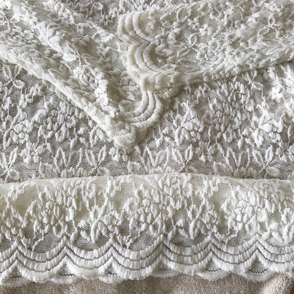 Forever 21 Ivory Sheer Lace Long Sleeve Top - Picture 2 of 4